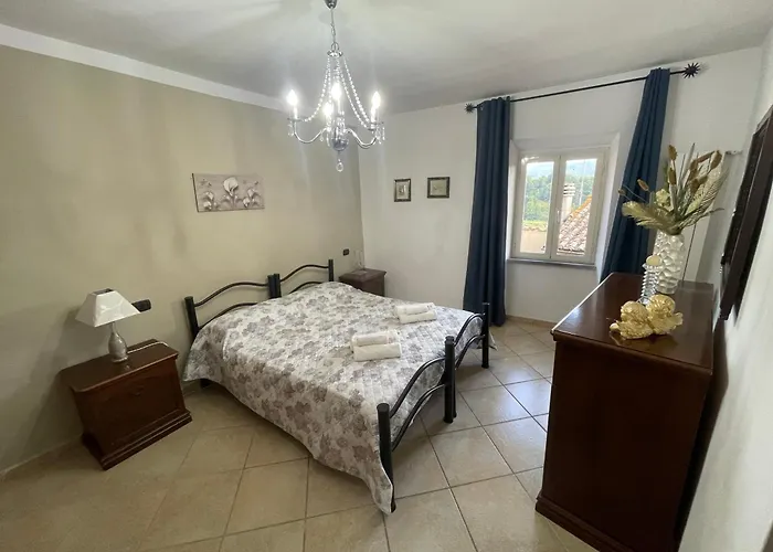 La Rocchetta * Sutri